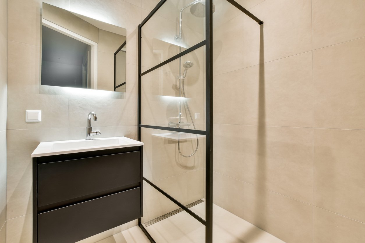 modern-curbless-bathroom-remodel
